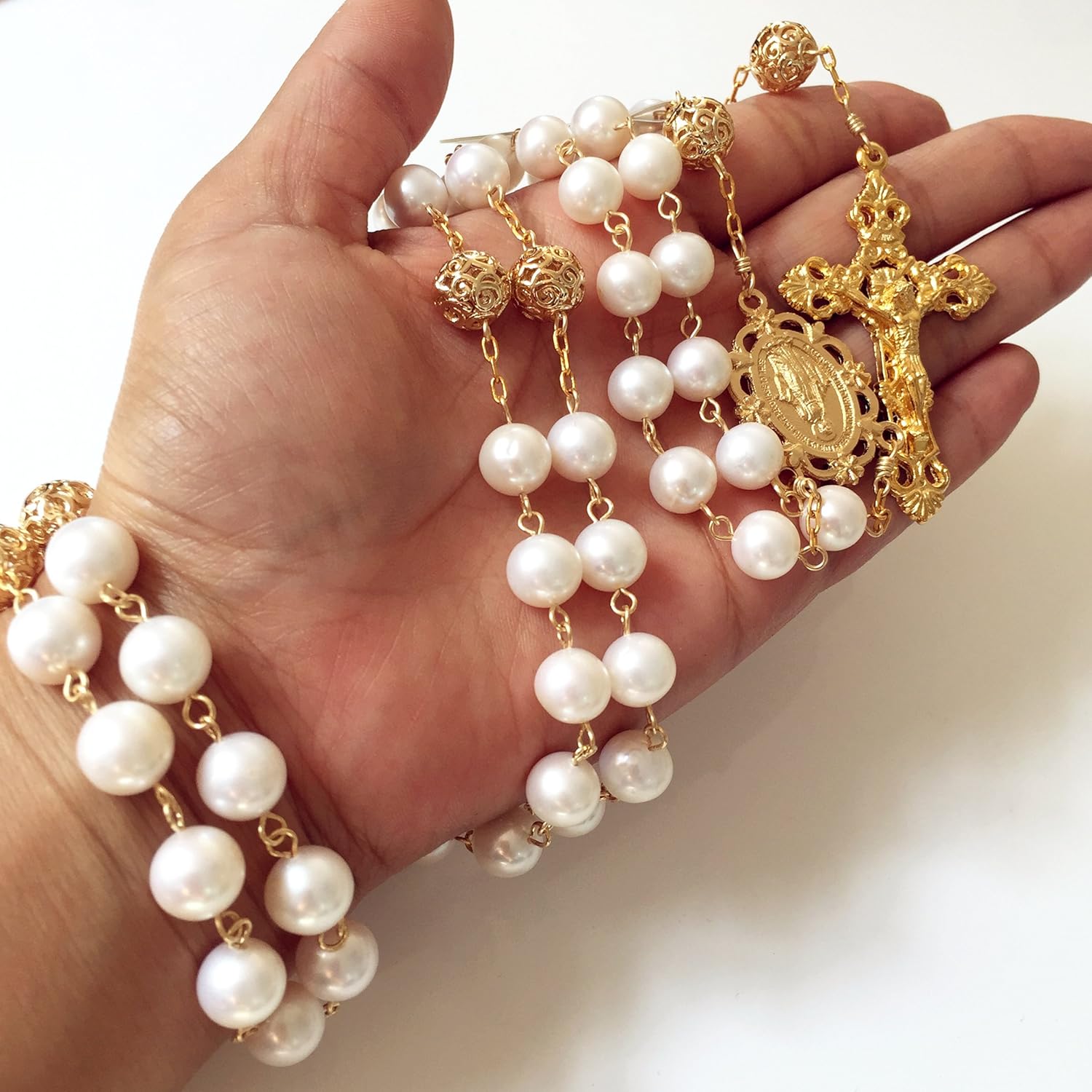 Elegangtmedical handmade White Real Pearl Rose Beads Catholic Rosary Gold Cross Necklace Supper Box